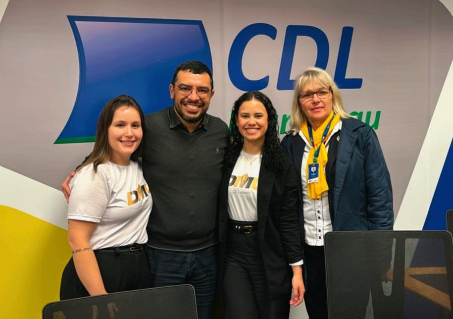 CDL Blumenau recebe visita do SPC Brasil para troca de experiências e fortalecimento de serviços aos associados