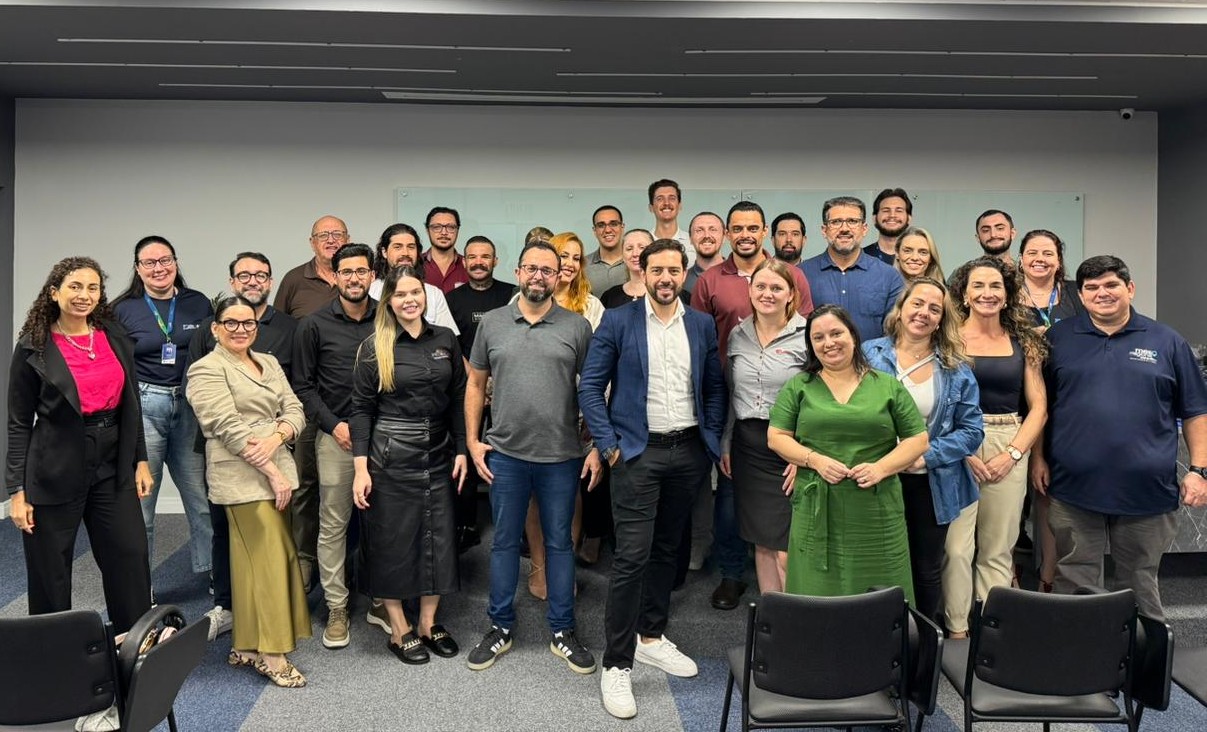 Núcleo CDL Conexões realiza encontro com Case de Sucesso da Auto Mecânica Mensor