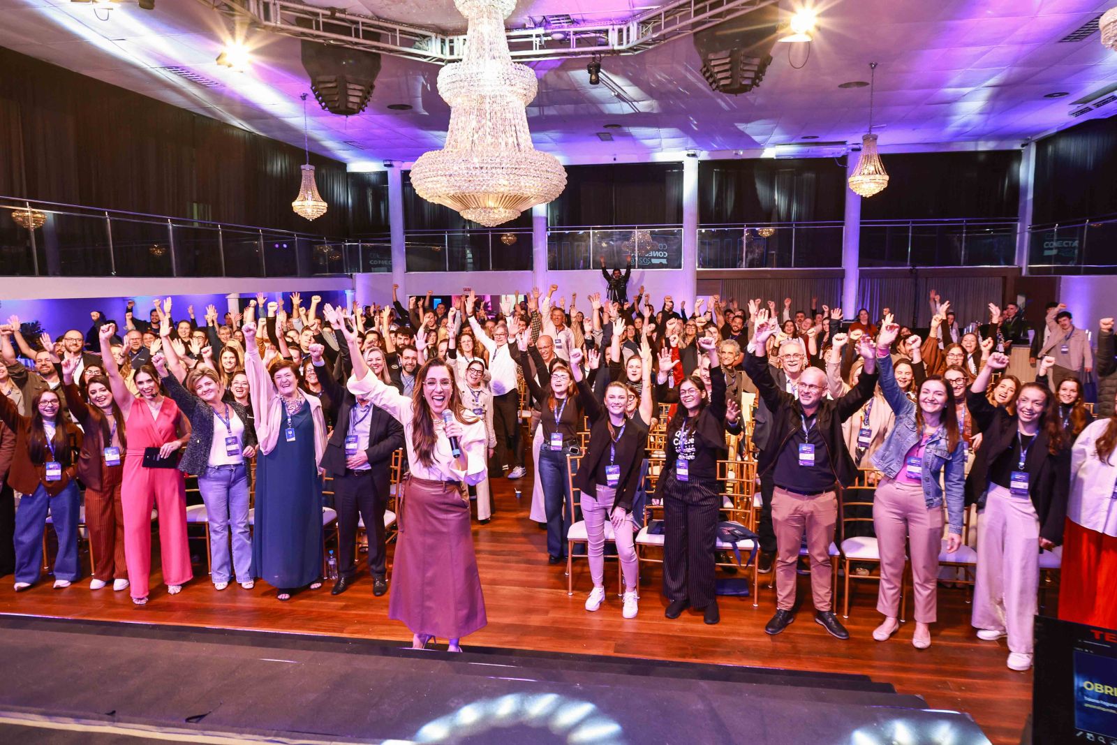 Palestra Liderança Taiana Fagundes - CDL Conecta