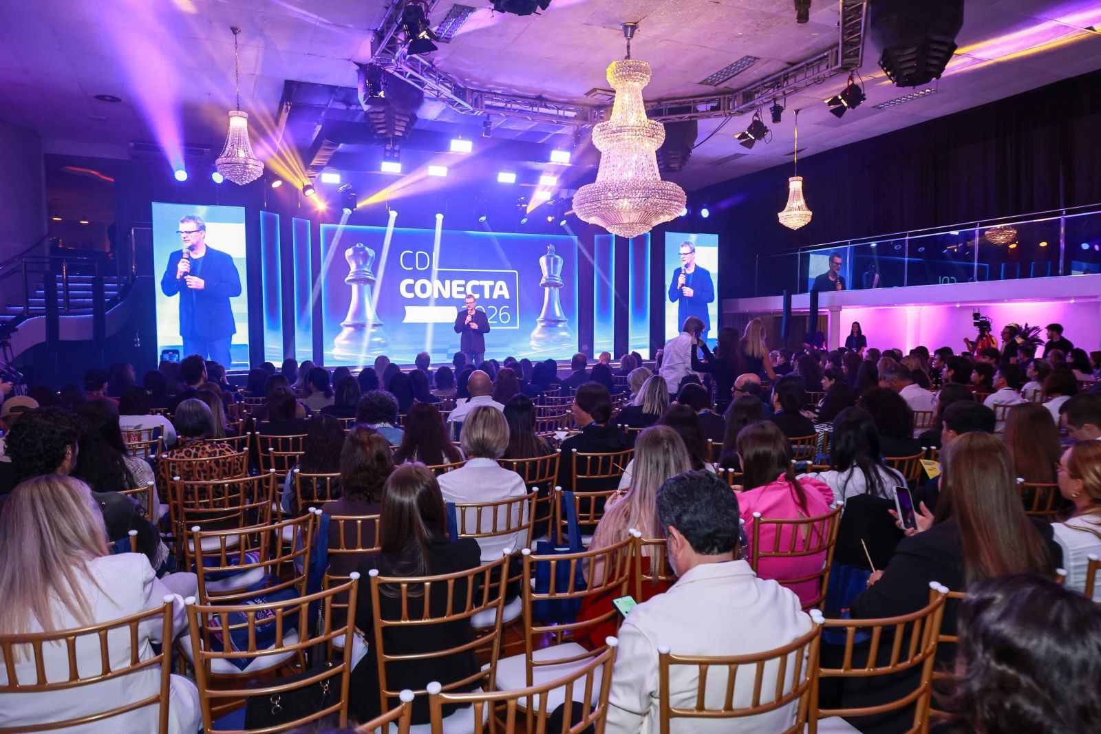 CDL Conecta 2026 promove conhecimento, conexões e debates sobre o futuro dos negócios