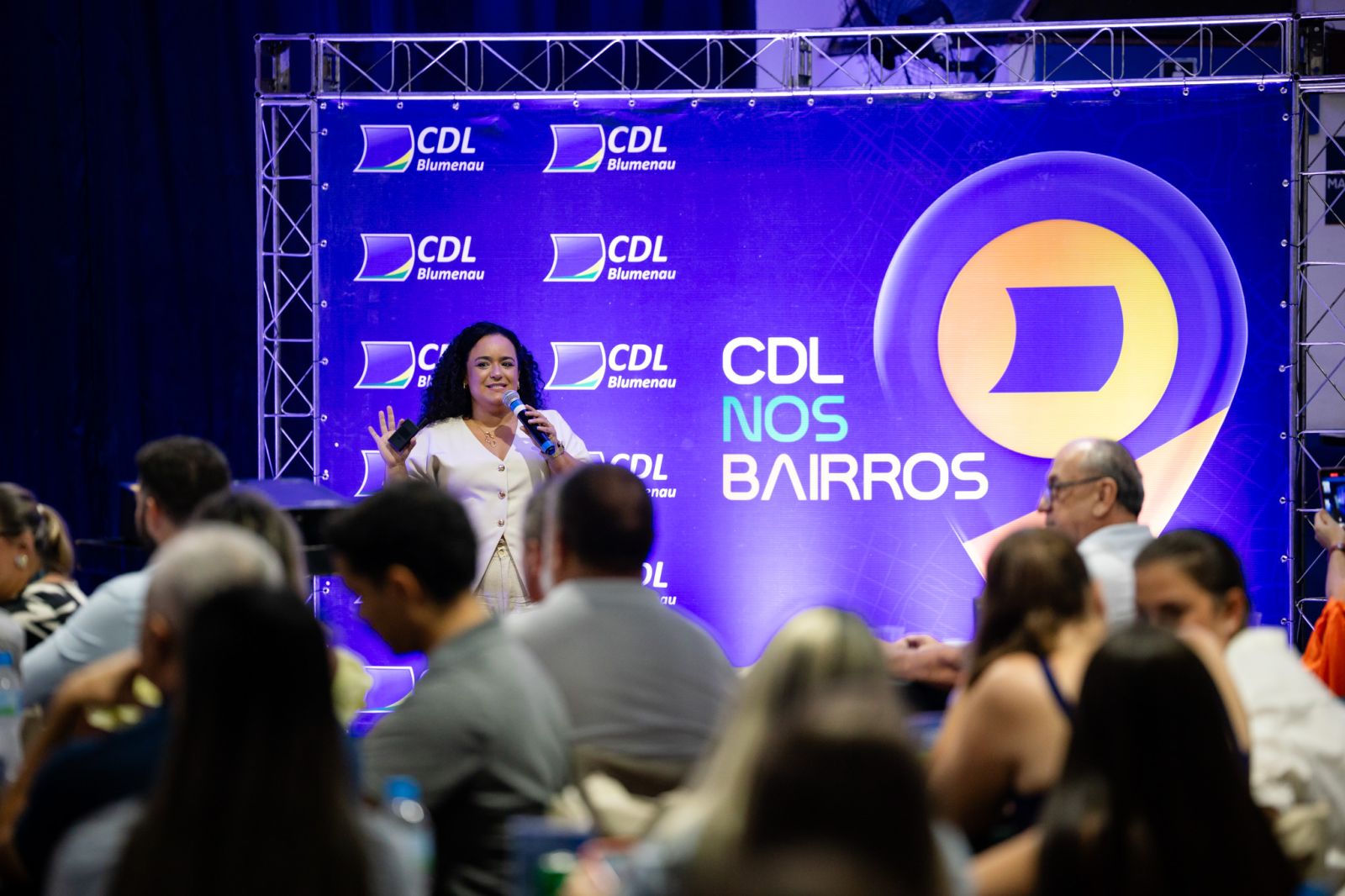 CDL nos Bairros