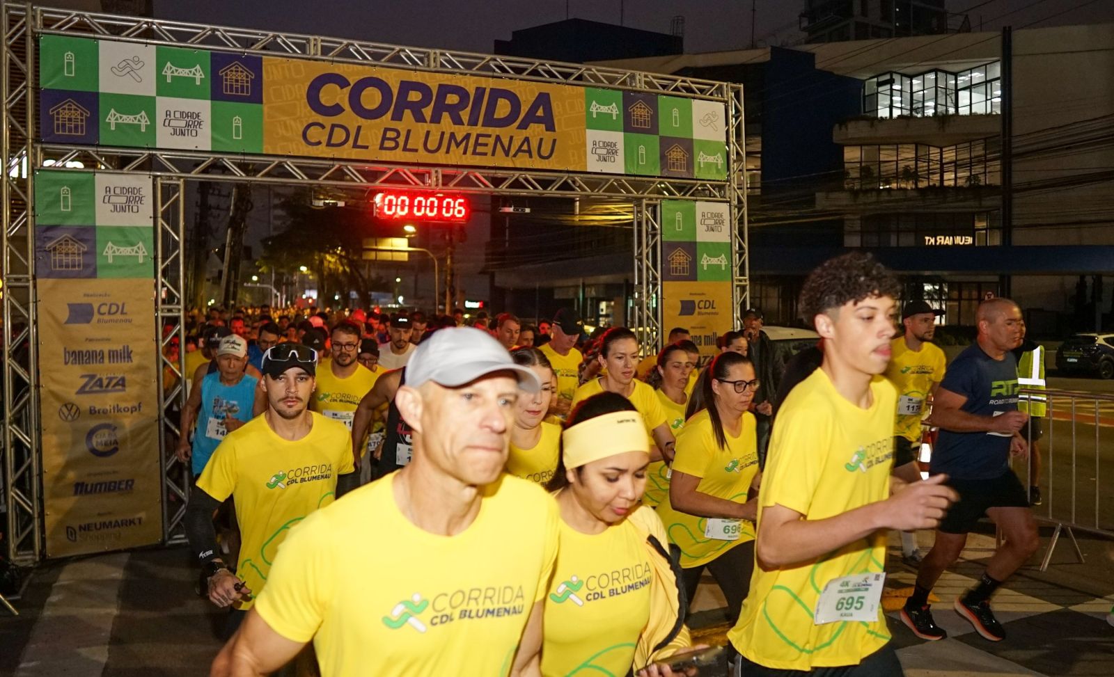 3ª Corrida CDL Blumenau registra recorde de público com 1300 inscritos