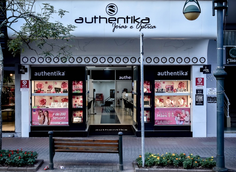 1º lugar: Authentika Óptica e Joalheria