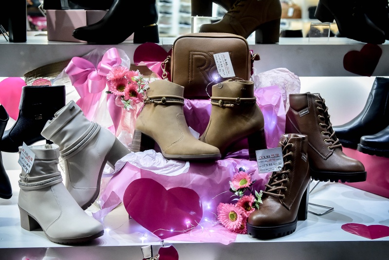 Vitrine revelação: Sapataria da XV