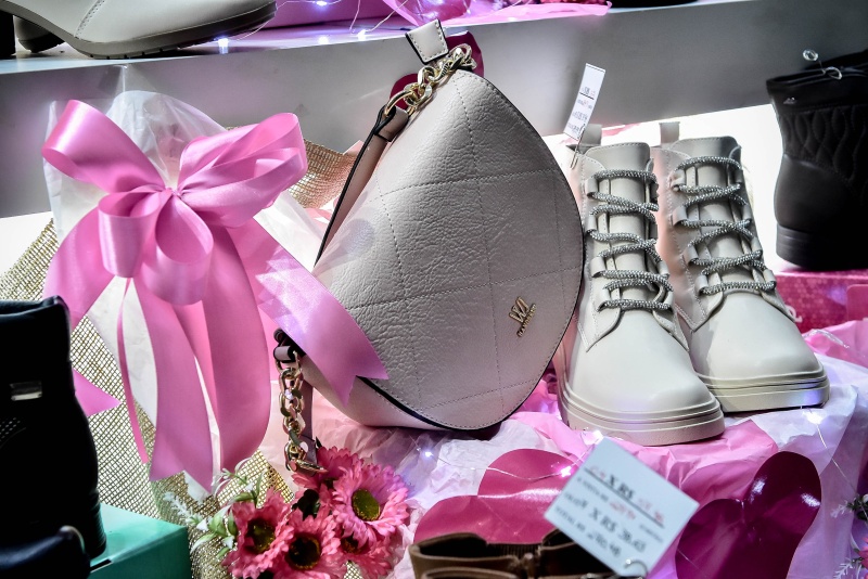 Vitrine revelação: Sapataria da XV