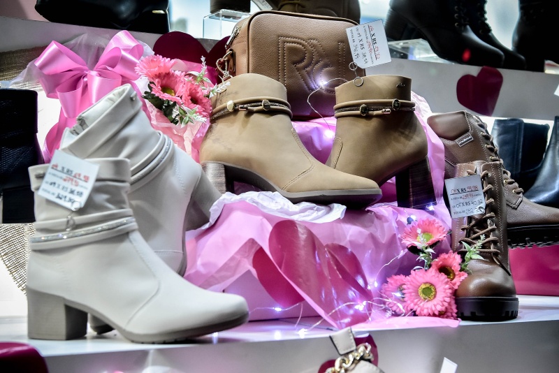 Vitrine revelação: Sapataria da XV