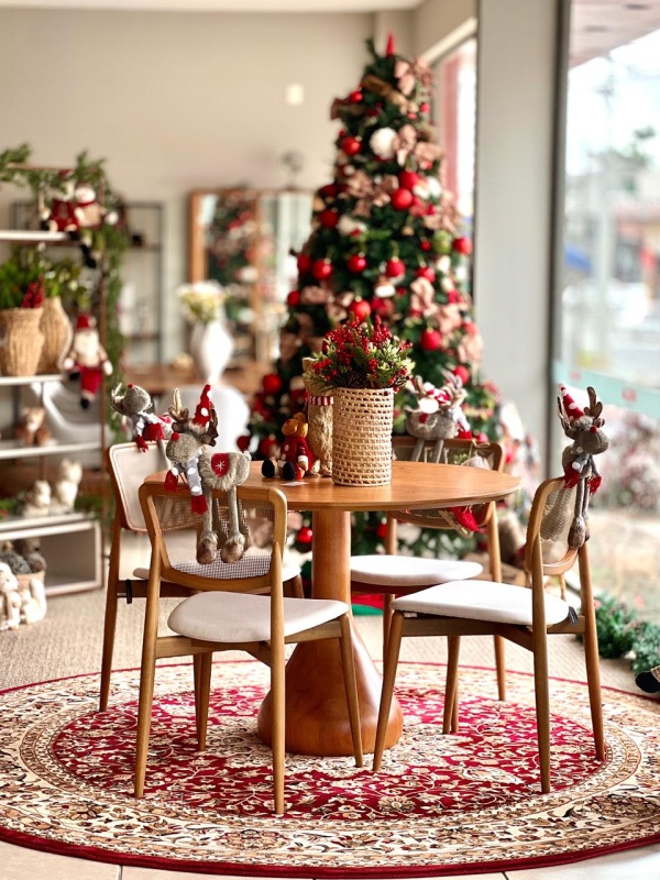 Voto Popular no Instagram (engajamento orgânico): Villa Interiores - Com uma vitrine encantadora, conquistou o coração do público.