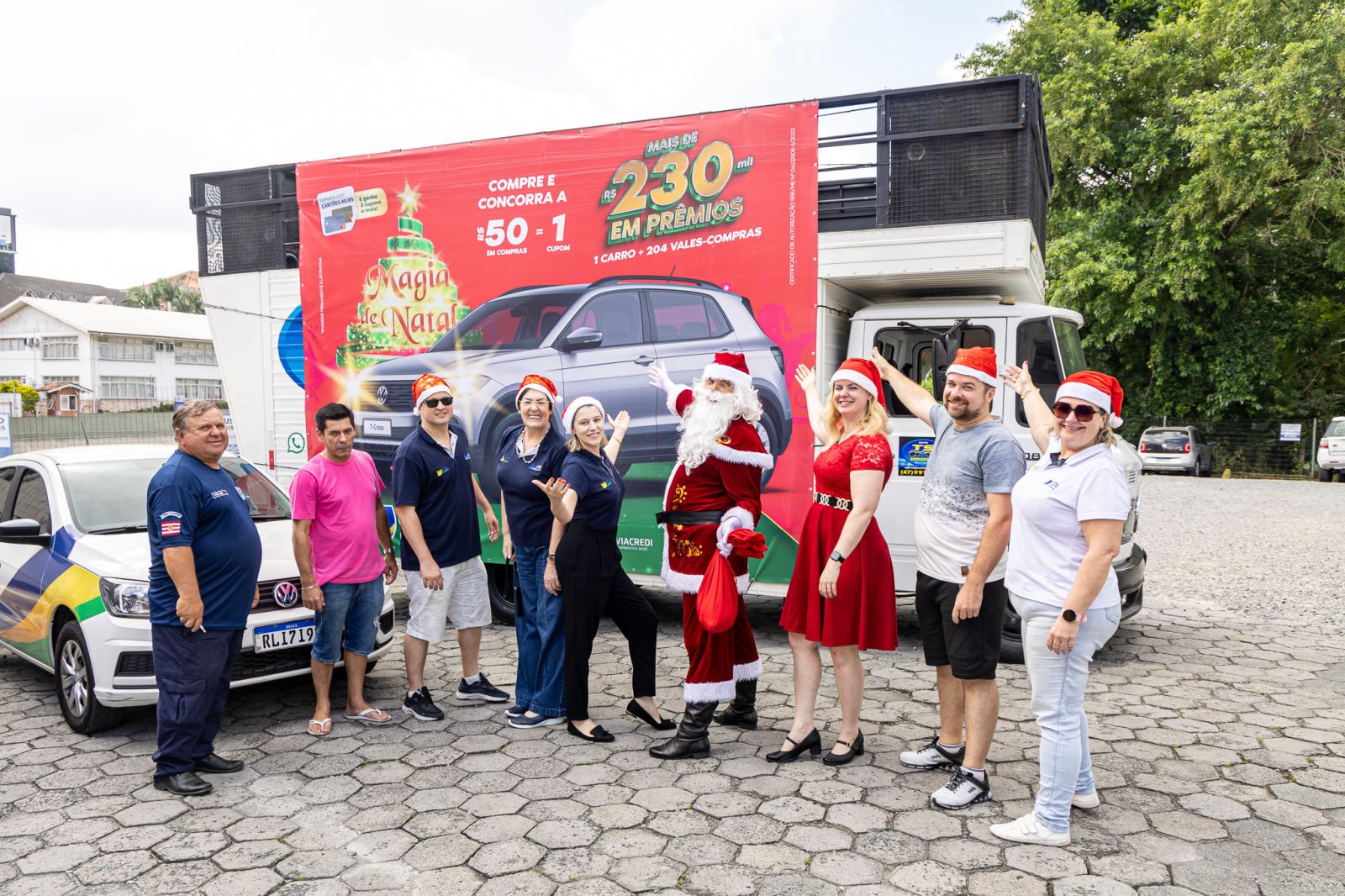 Mais de 20 bairros de Blumenau recebem carreata de Natal promovida pela CDL