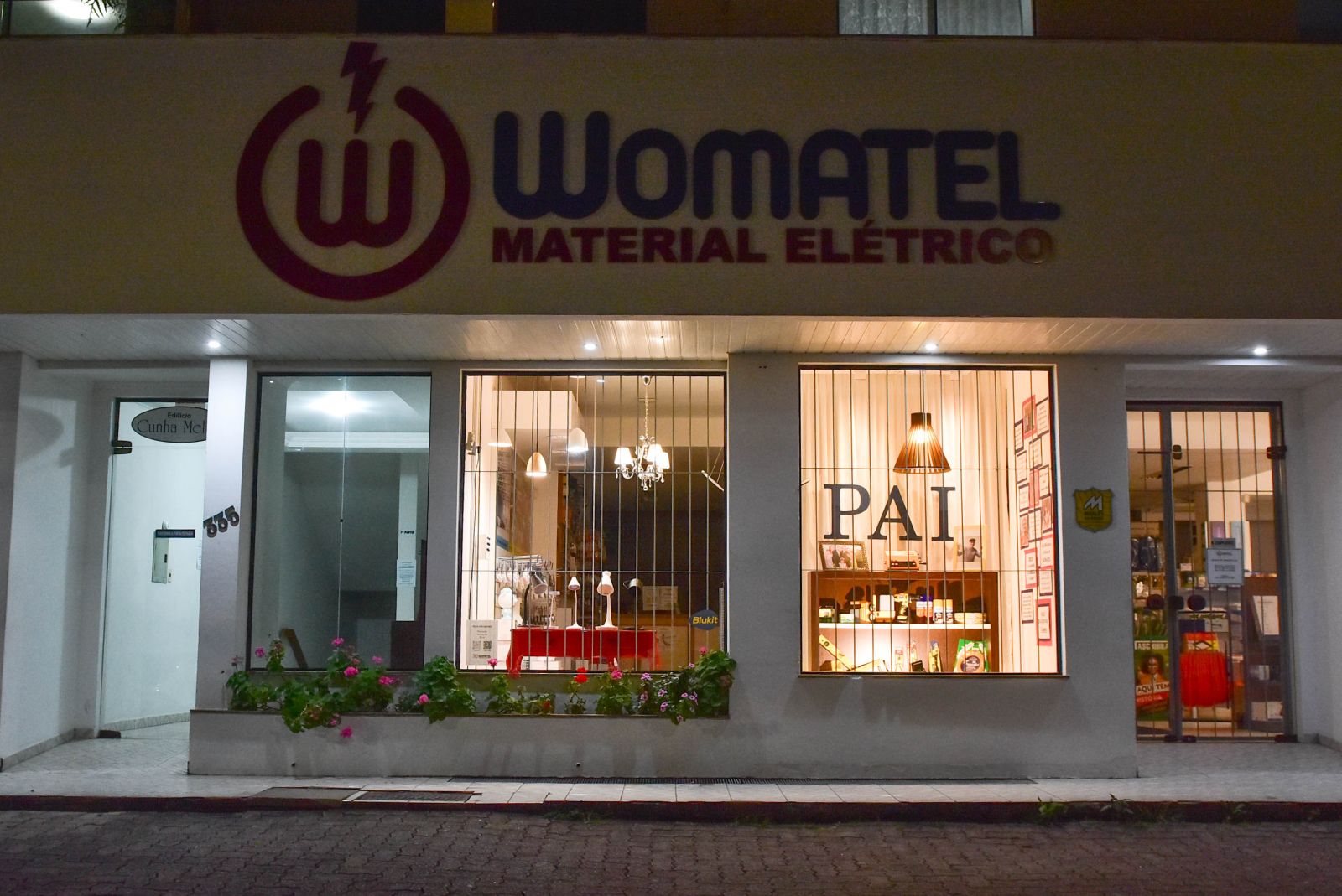 2º lugar:  Womatel Material Elétrico, no bairro Velha. 