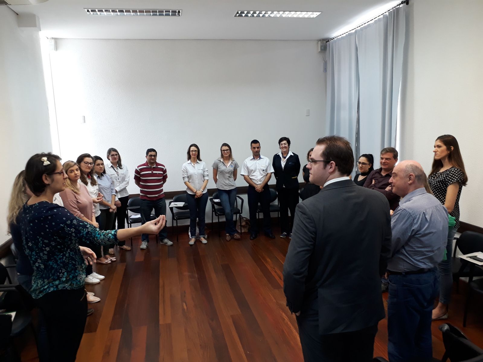 Advogado orienta associados à CDL sobre análise de crédito e cobranças