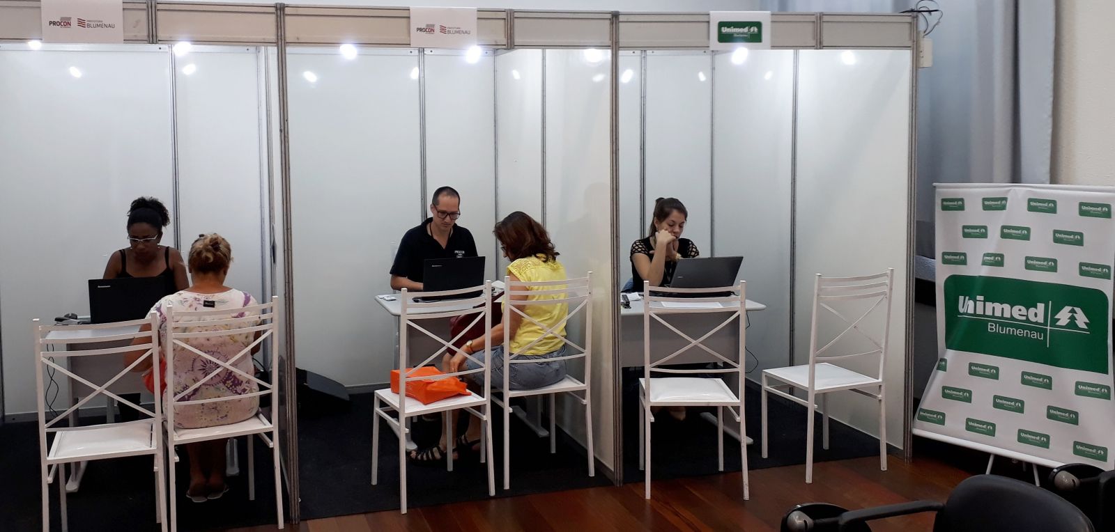 Feirão Limpe Seu Nome recupera mais de R$ 300 mil de consumidores inadimplentes