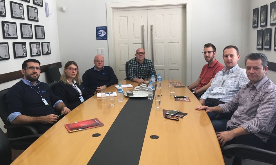 CDL Blumenau e de Jaraguá do Sul trocam experiências sobre campanhas de Natal