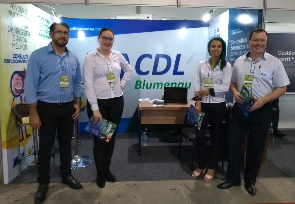 CDL Blumenau participa da Feira de Oportunidades, organizada Viacredi