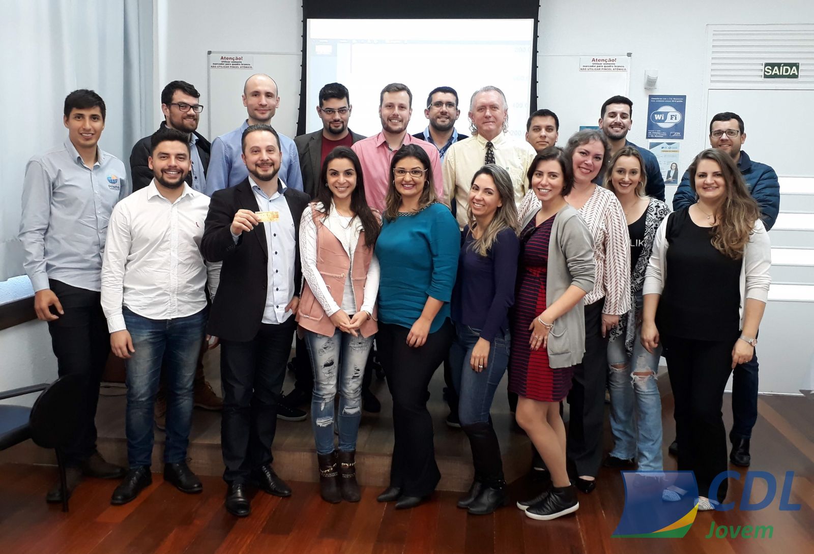 CDL Jovem recebe capacitação sobre investimentos 