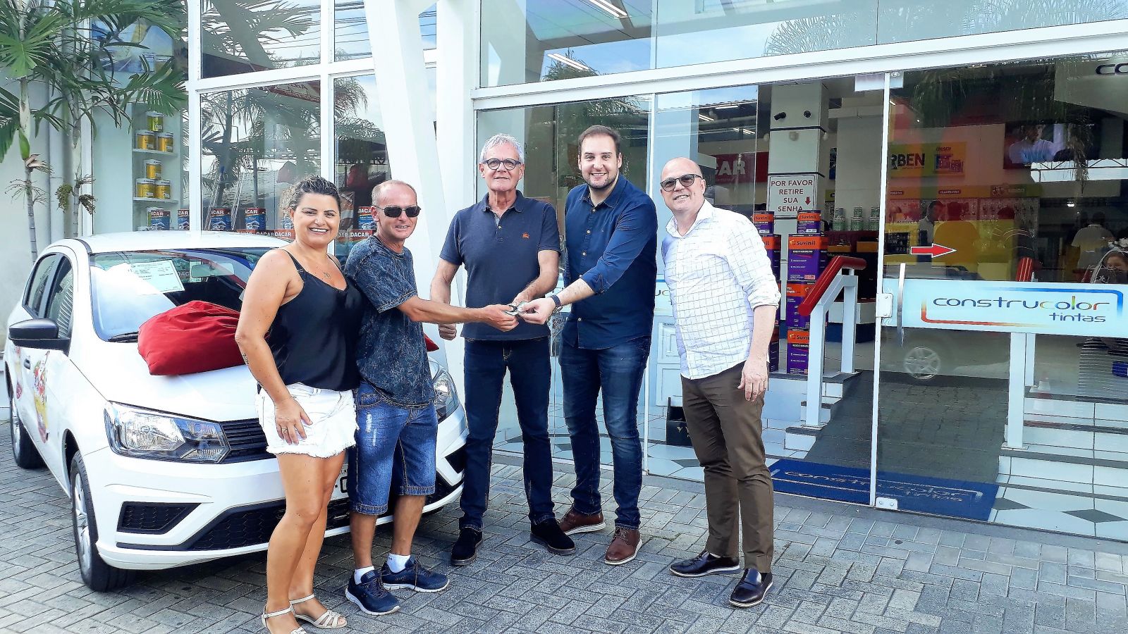 Promoção Magia de Natal entrega carro a Gerson Koegler
