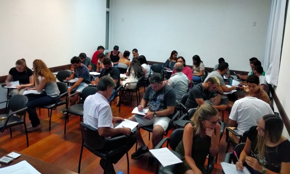 29 pessoas participam do workshop Trilhando os Caminhos do Sucesso, na CDL Blumenau