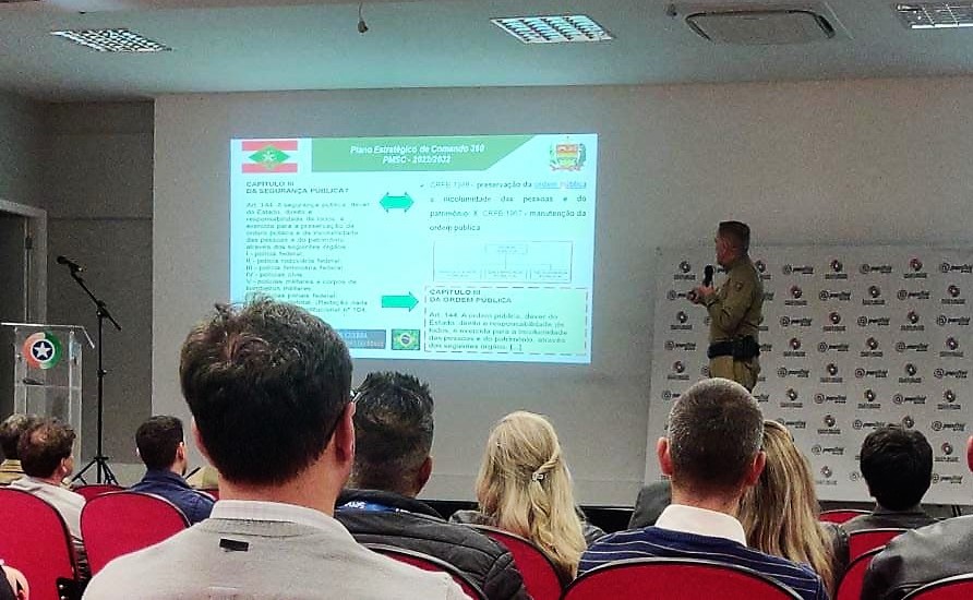 PMSC apresenta plano de comando para CDL Blumenau e demais entidades