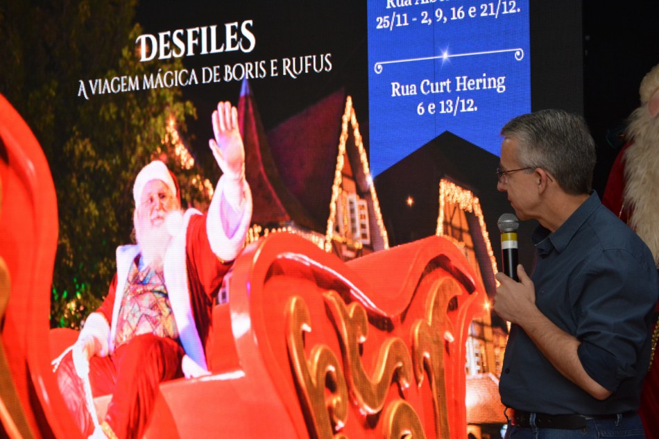 CDL Blumenau participa da apresentação da programação do “Natal em Blumenau”