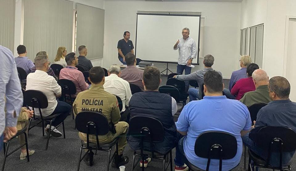 Representatividade: CDL Blumenau participa de reunião no Conselho Municipal de Turismo