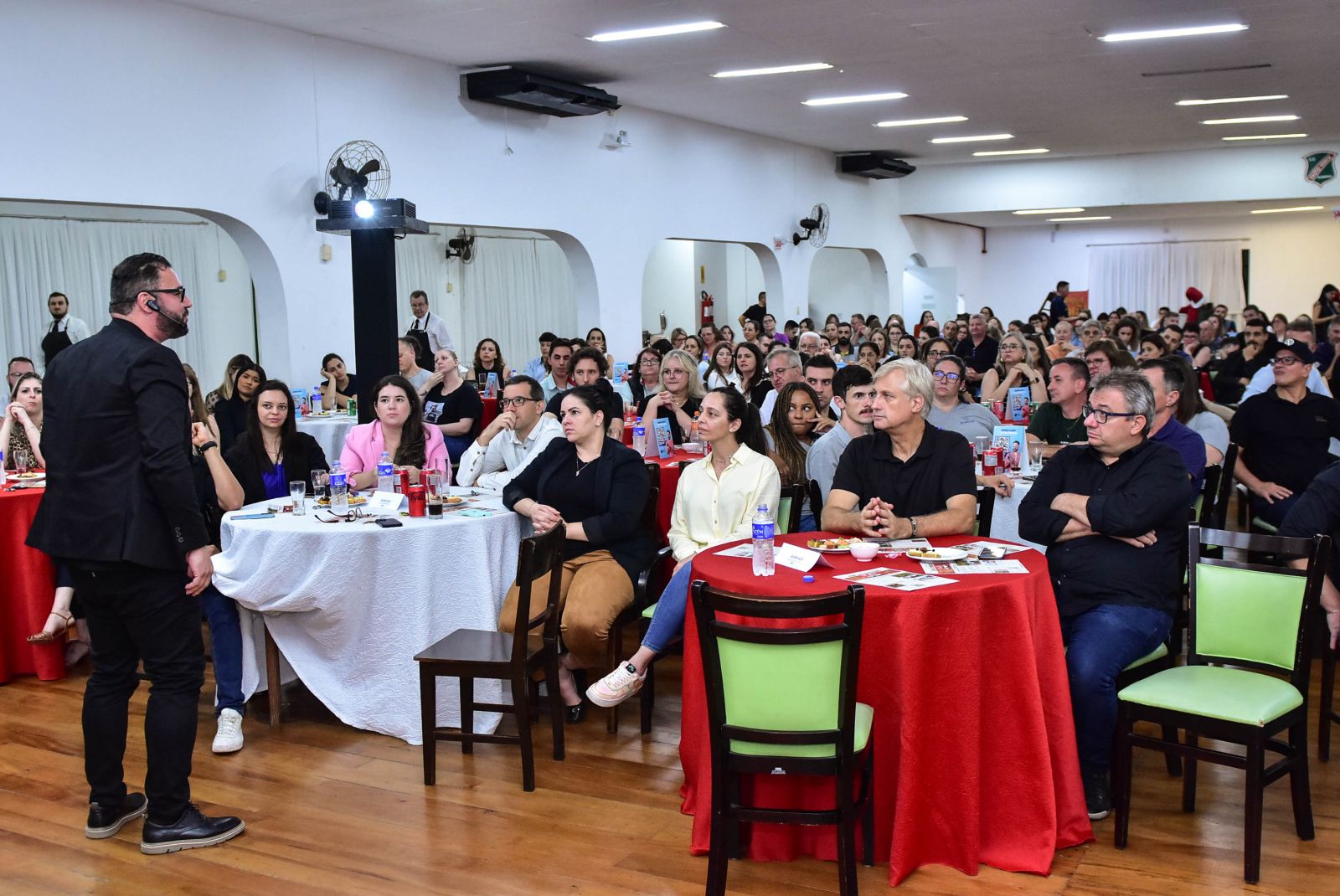 CDL nos Bairros Especial de Natal reúne mais de 300 pessoas na Vasto Verde
