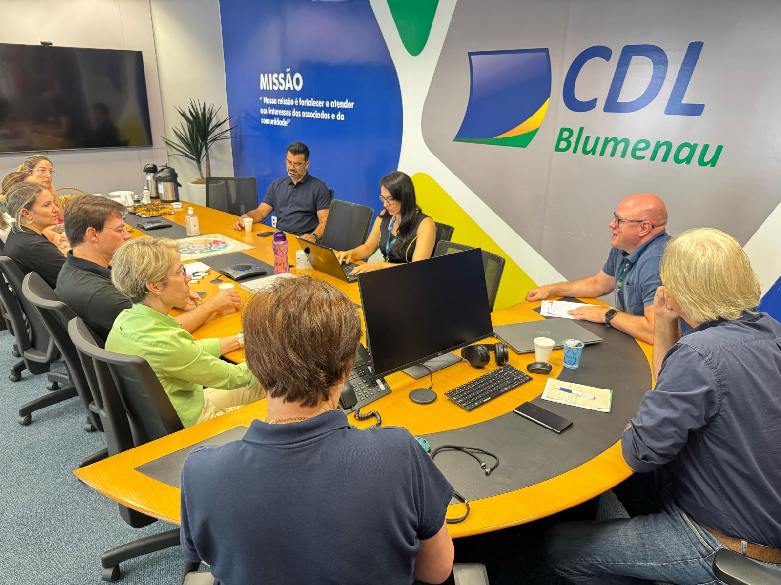  CDL Blumenau debate Feira do Brique e reforça compromisso com equilíbrio para o comércio local