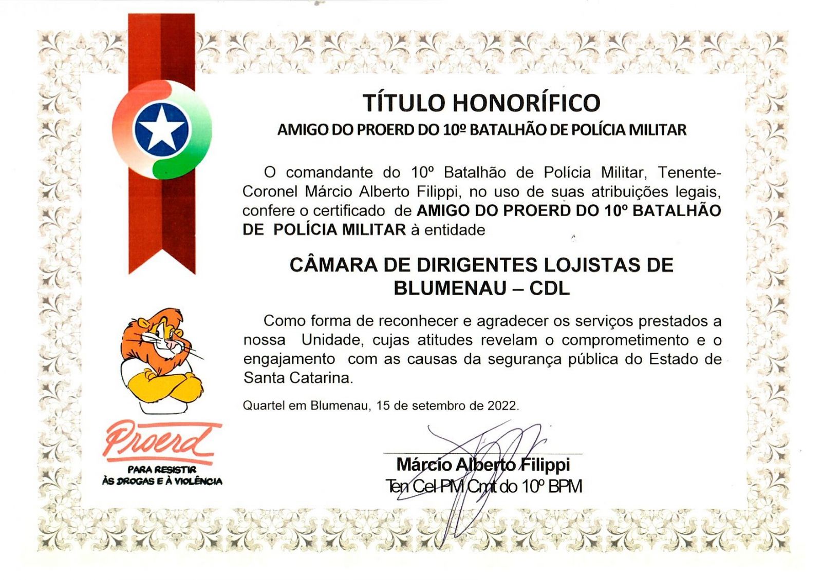 CDL Blumenau recebe título de Amigo do Proerd do 10º BPM