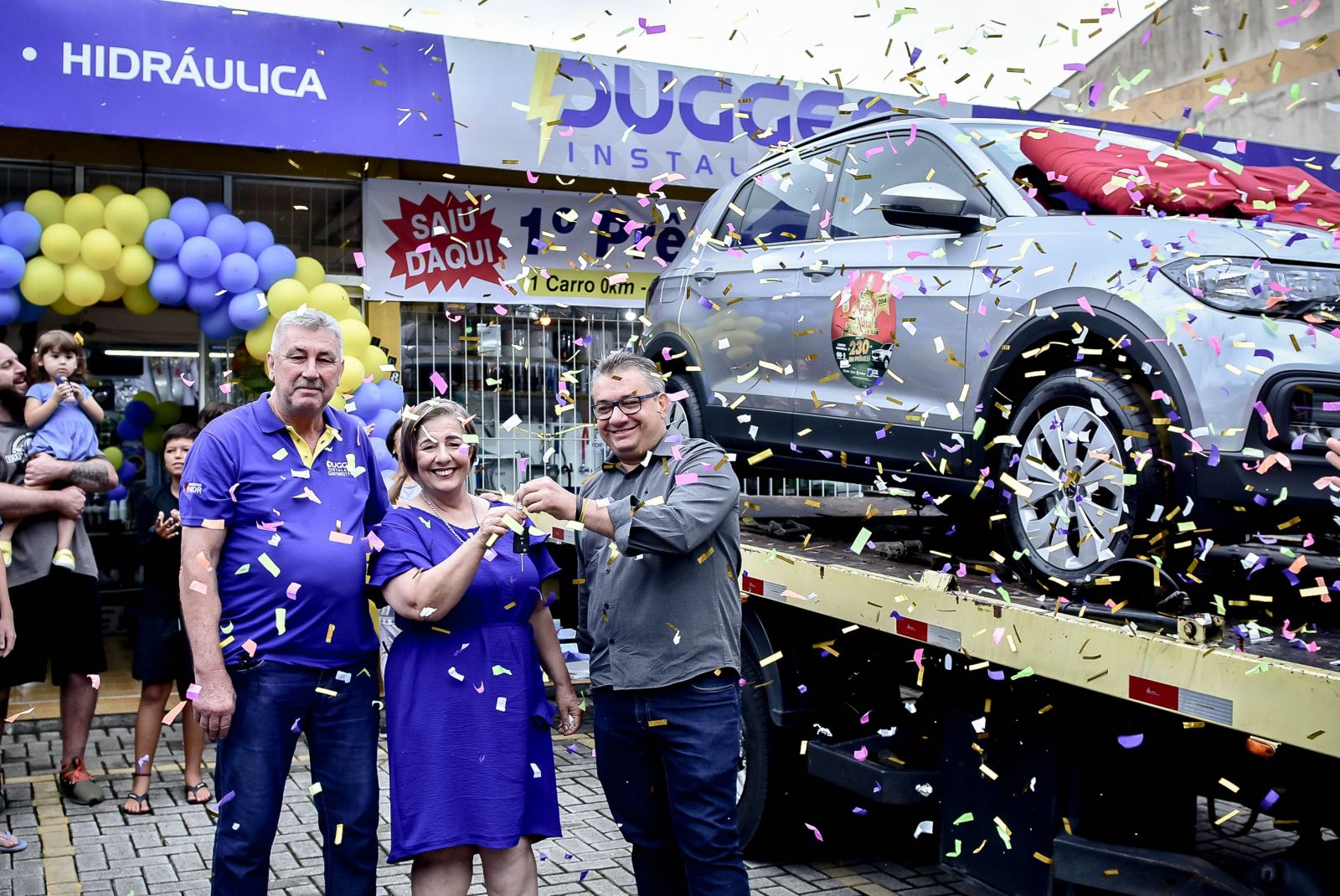 CDL Blumenau realiza a entrega do carro T-Cross, da Promoção Magia de Natal, no Tribess