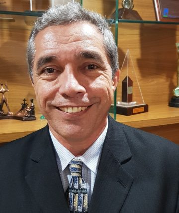 Professor Marcos Lima