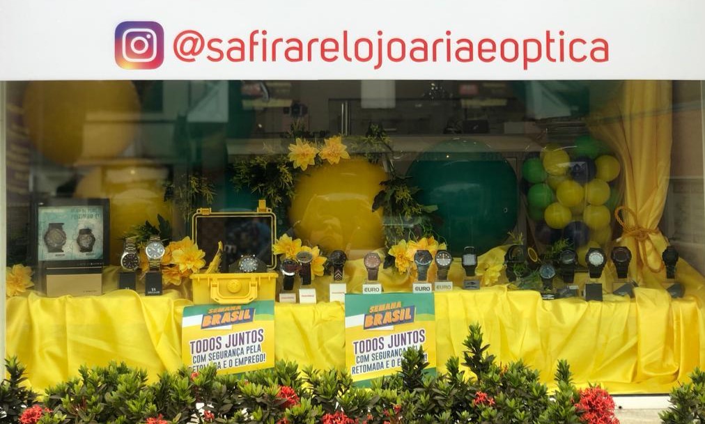 Safira Relojoaria e Óptica, no bairro Garcia.