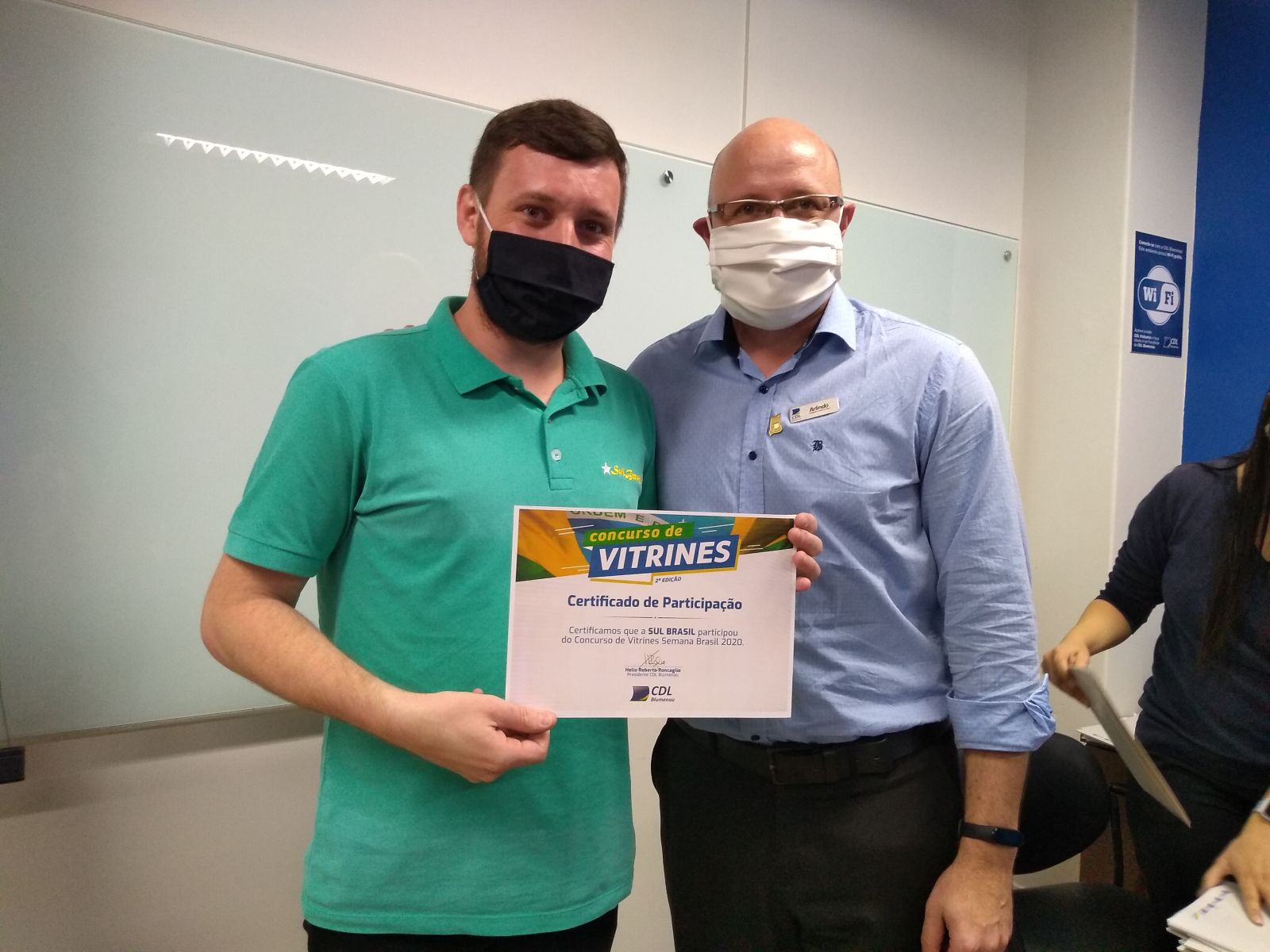 segunda edição do Concurso de Vitrines Semana Brasil